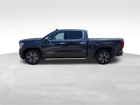 Used 2022 GMC Sierra 1500 Denali Ultimate AWD/4WD image 2