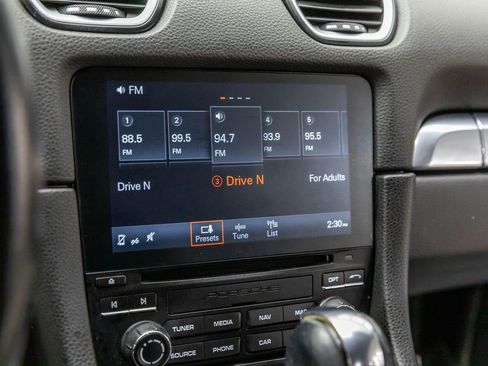 Used 2018 Porsche 718 Cayman image 25