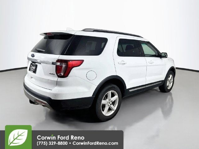Used 2017 Ford Explorer XLT AWD/4WD image 8