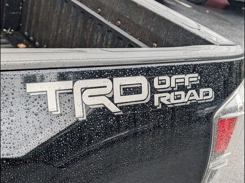 Used 2020 Toyota Tacoma TRD Off-Road image 24
