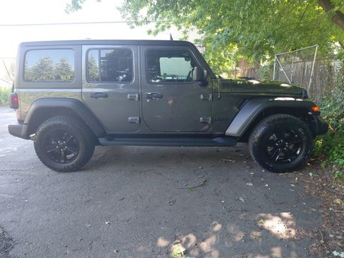 Used 2021 Jeep Wrangler Unlimited Sport AWD/4WD image 33