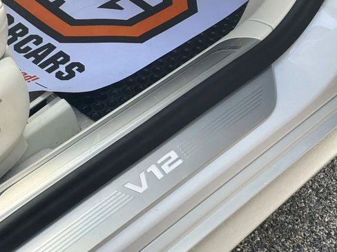 Used 2018 BMW M760i xDrive image 22