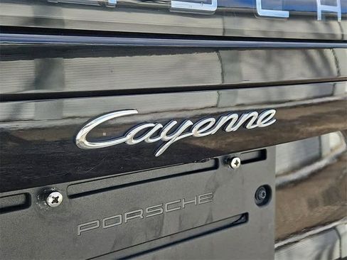 Certified 2022 Porsche Cayenne image 13