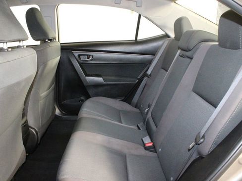 Used 2017 Toyota Corolla LE image 11