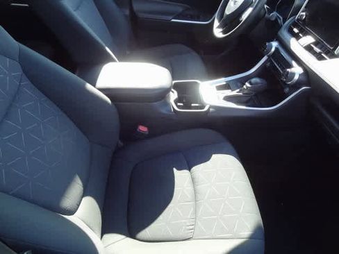 Used 2023 Toyota RAV4 XLE image 26