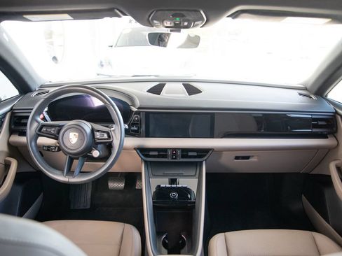 Certified 2024 Porsche Macan 4 Electric AWD/4WD image 19