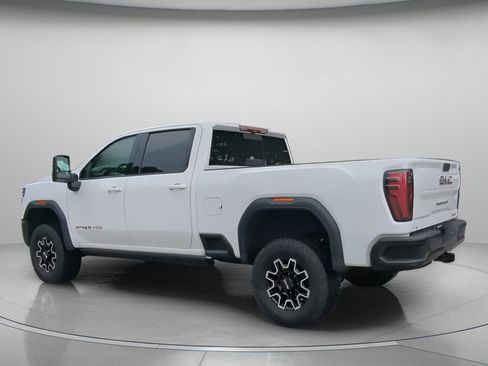 Used 2024 GMC Sierra 2500 AT4X AWD/4WD image 21
