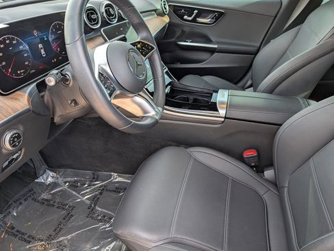 Used 2025 Mercedes-Benz C 300 4MATIC Sedan image 11