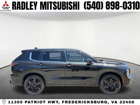 New 2026 Mitsubishi Outlander LE AWD/4WD image 21