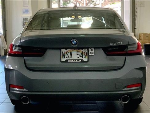 Certified 2023 BMW 330i Sedan w/ Convenience Package image 4
