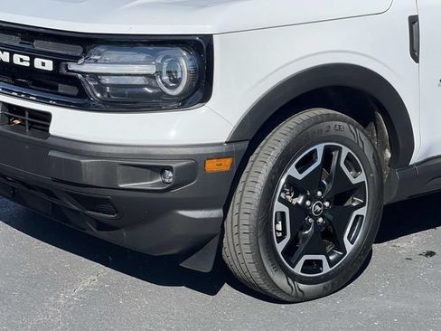 Certified 2023 Ford Bronco Sport Outer Banks AWD/4WD image 8