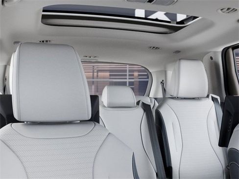 New 2025 Kia Carnival SX Prestige image 27