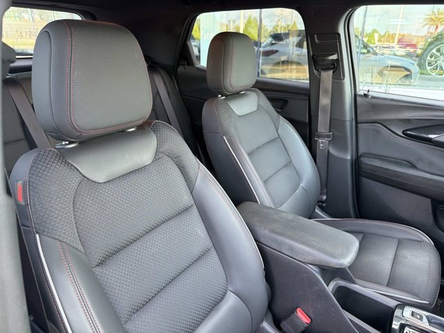 Used 2022 Chevrolet TrailBlazer RS w/ Technology Package FWD image 18