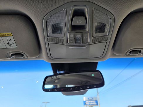 Used 2017 Hyundai Santa Fe Limited FWD image 30