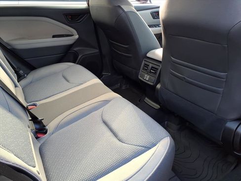 Certified 2025 Subaru Forester Premium image 6