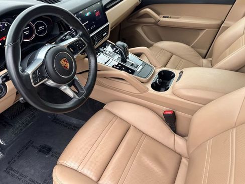 Used 2019 Porsche Cayenne AWD/4WD image 9