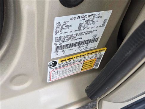 Used 2017 Ford Expedition Limited w/ Equipment Group 301A image 25