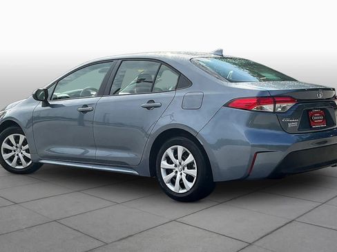 Used 2026 Toyota Corolla LE FWD image 12