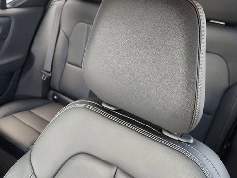 Certified 2026 Volvo XC40 B5 Plus AWD/4WD image 24