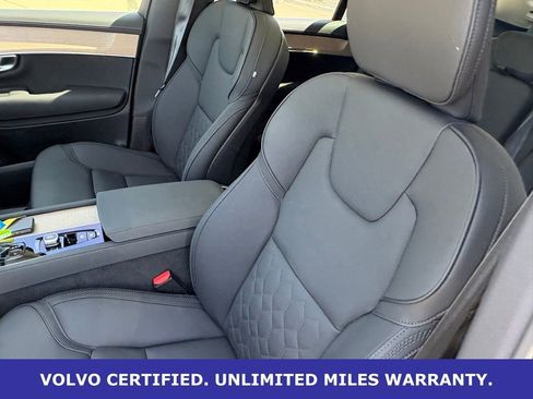 Certified 2025 Volvo XC90 B6 Plus AWD/4WD image 31