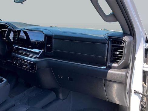 Used 2023 Chevrolet Silverado 1500 LT w/ Protection Package RWD image 18