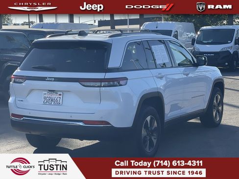 Used 2023 Jeep Grand Cherokee 4WD 4xe image 6