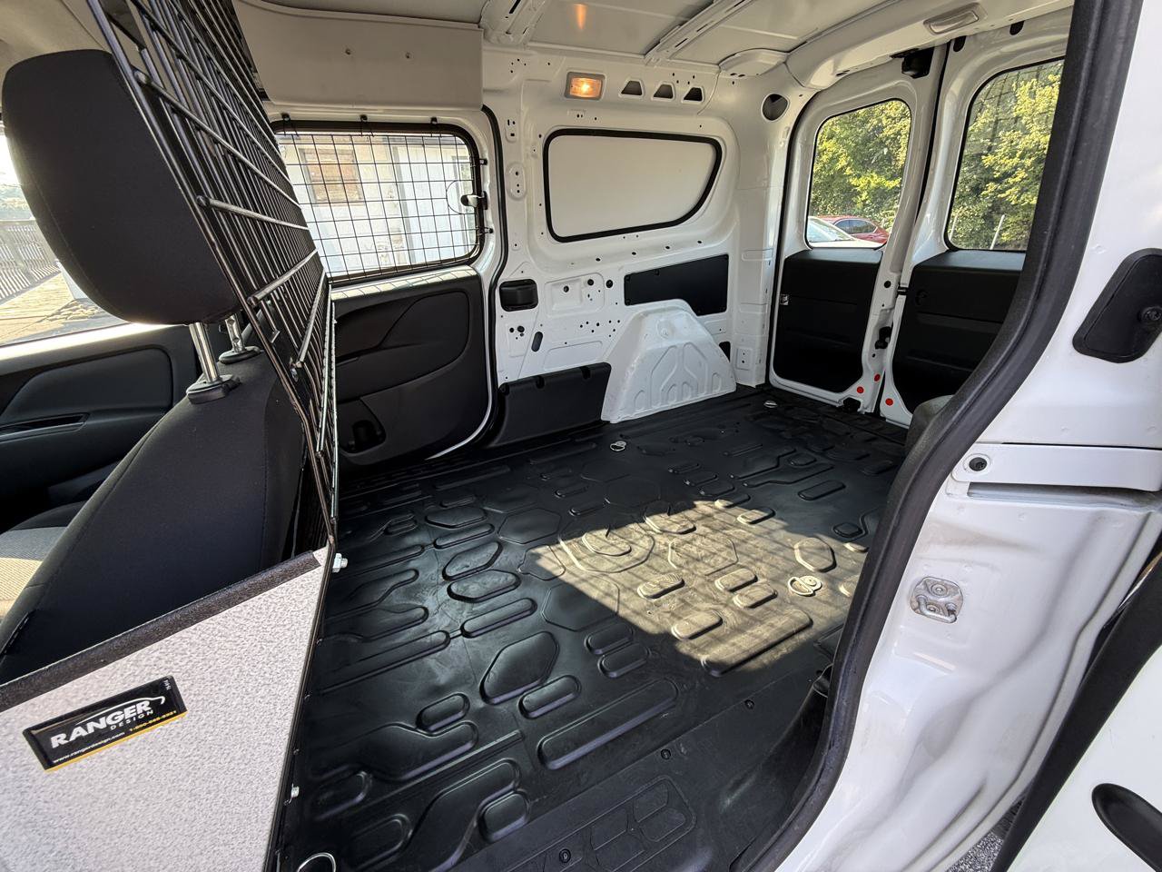 Used 2020 RAM ProMaster City Tradesman w/ Window Group 05 FWD image 24