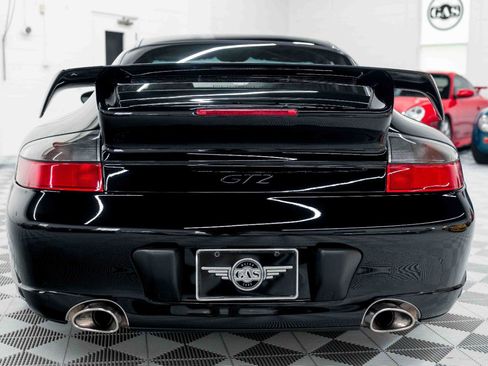 Used 2002 Porsche 911 GT2 RWD image 8