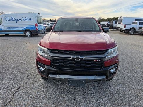 Used 2021 Chevrolet Colorado Z71 image 2