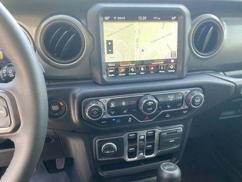Used 2023 Jeep Wrangler Unlimited w/ Cold Weather Group AWD/4WD image 29