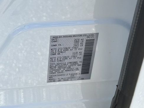 Certified 2025 Nissan Pathfinder Platinum FWD image 35
