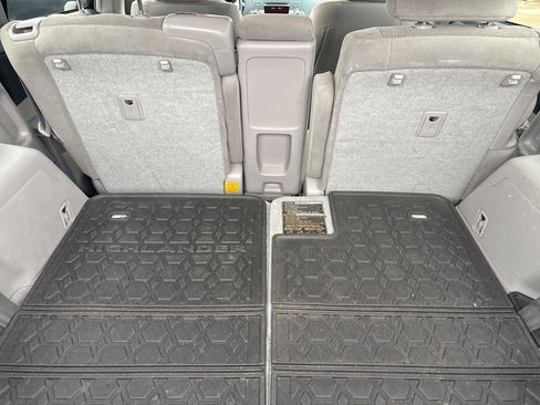 Used 2011 Toyota Highlander 4WD w/ Tech Pkg image 23