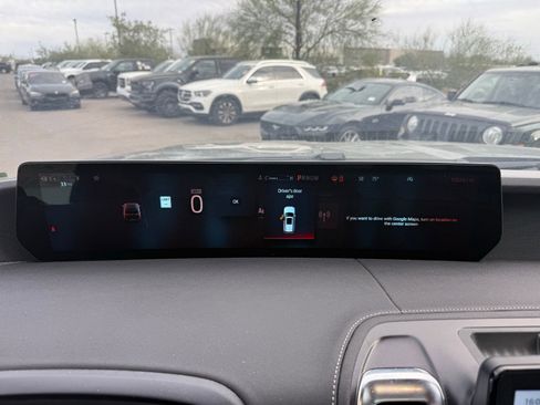 Used 2025 Ford Expedition Max Platinum image 24