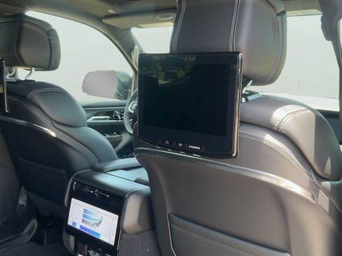 New 2026 Jeep Grand Wagoneer Summit w/ Rear Seat Video Group I AWD/4WD image 13