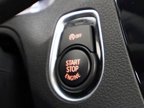 Used 2018 BMW M2 image 29