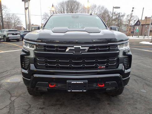 Used 2024 Chevrolet Silverado 1500 LT Trail Boss w/ LT Trail Boss Premium Package image 8
