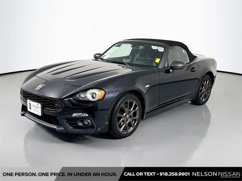 Used 2018 FIAT 124 Spider Abarth w/ Convenience Group RWD image 1