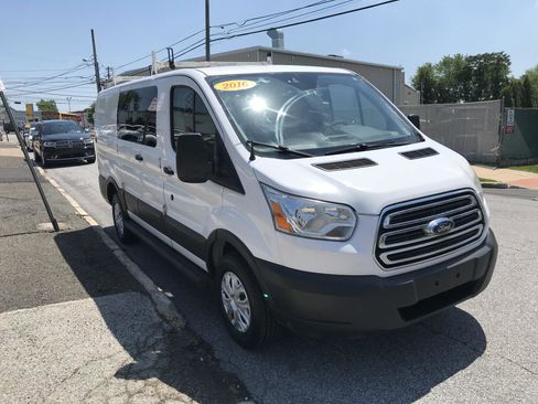 Used 2016 Ford Transit 250 w/ Exterior Upgrade Package RWD image 4