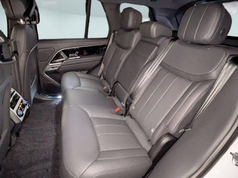 New 2026 Land Rover Range Rover SE AWD/4WD image 25