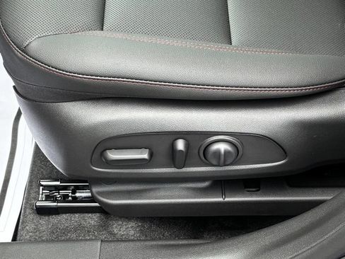 New 2026 Chevrolet Trax RS w/ Driver Confidence Package FWD image 5