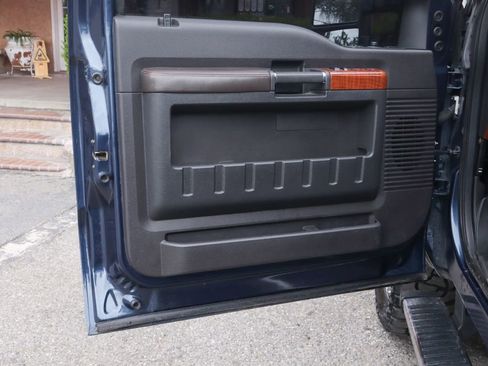 Used 2016 Ford F350 King Ranch w/ King Ranch w/Chrome Package image 17