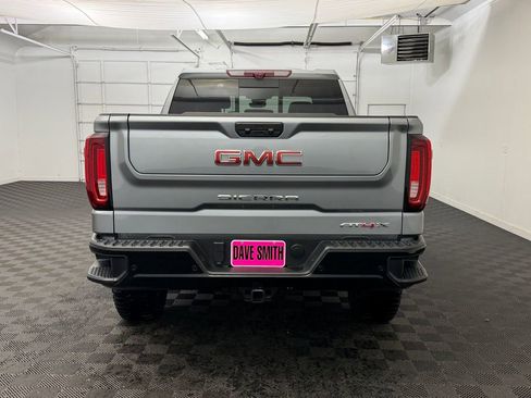 Used 2025 GMC Sierra 1500 AT4X image 10
