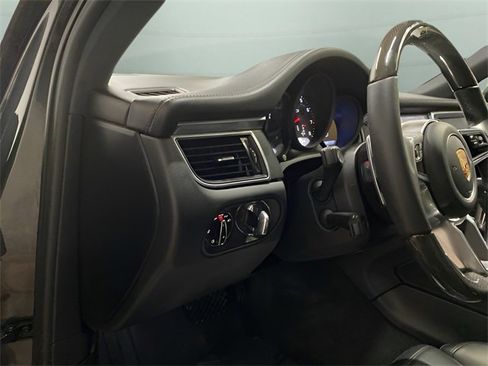 Used 2017 Porsche Macan GTS w/ Premium Package Plus image 24