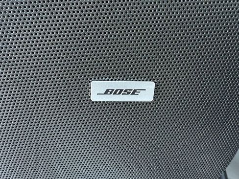 New 2025 Cadillac XT6 Luxury image 16