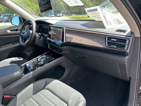 New 2026 Volkswagen Atlas SEL image 40