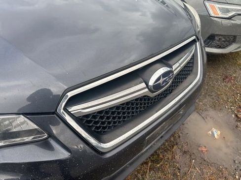 Used 2017 Subaru Crosstrek 2.0i Premium w/ Moonroof Package image 3