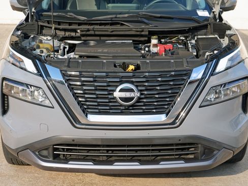 Used 2023 Nissan Rogue SL w/ SL Premium Package FWD image 7