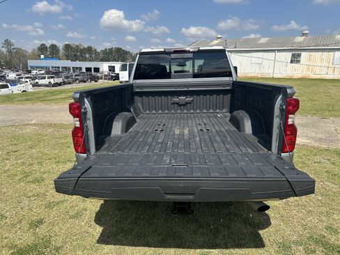 Used 2025 Chevrolet Silverado 2500 LT AWD/4WD image 18