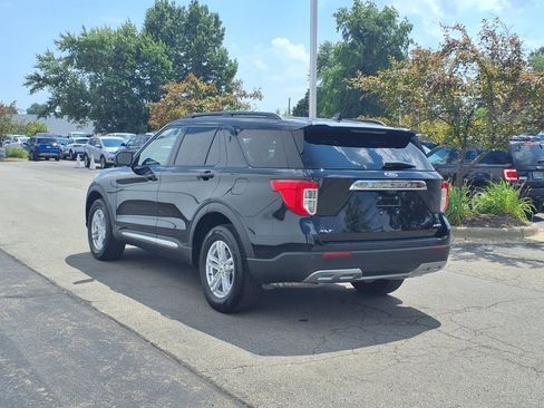 Certified 2023 Ford Explorer XLT w/ Equipment Group 202A image 4