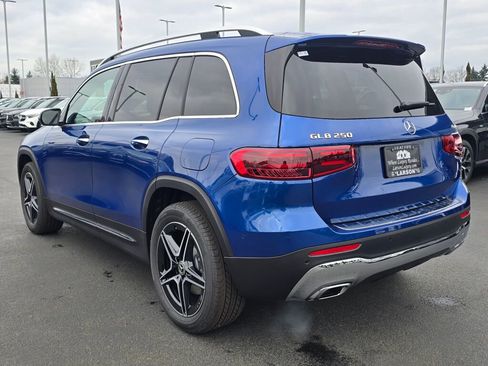 New 2026 Mercedes-Benz GLB 250 4MATIC image 4